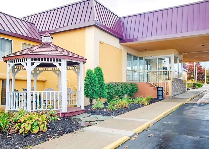 Quality Inn And Suites Fairgrounds - Syracuse