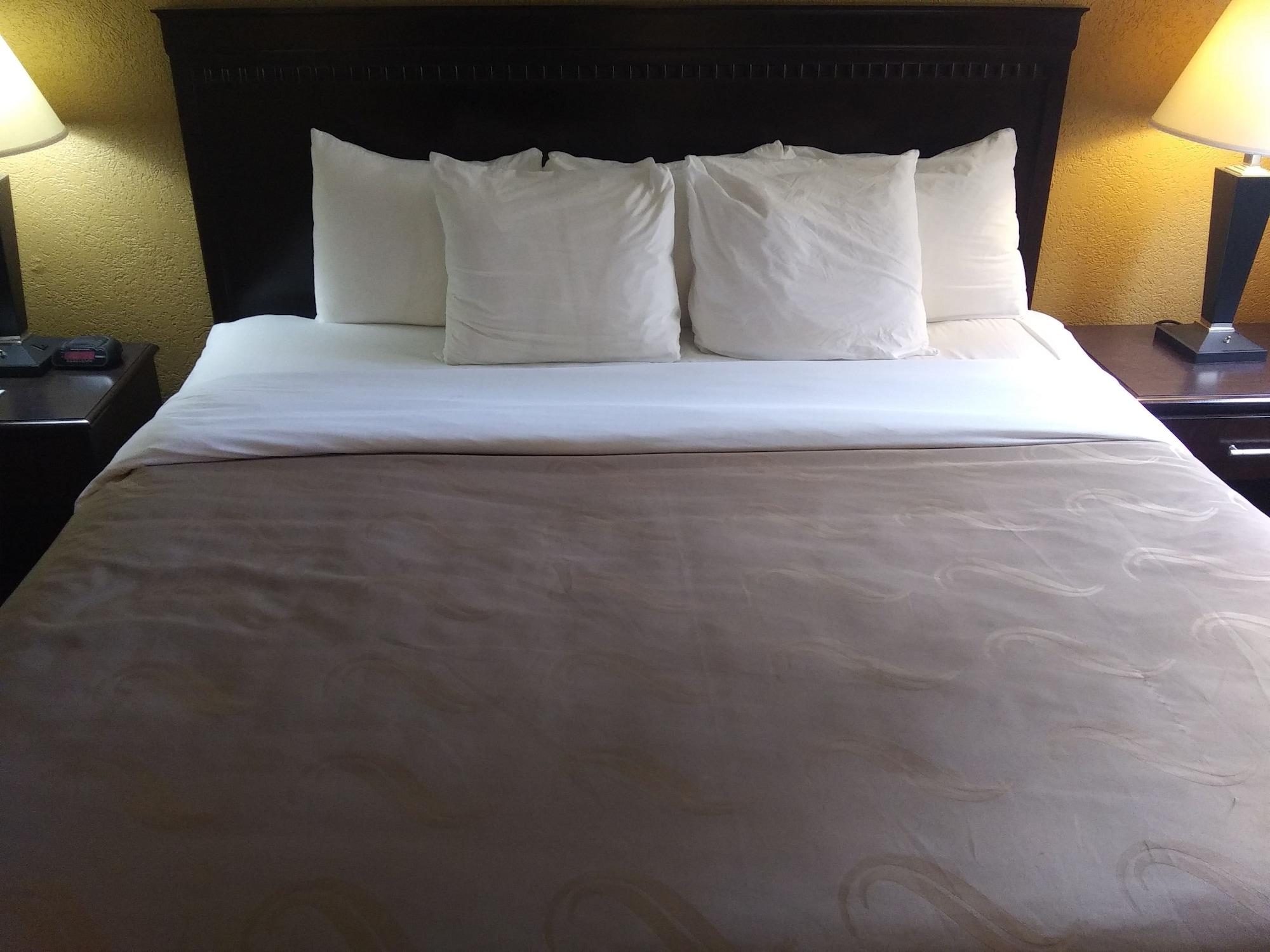 Hotel Quality And Fairgrounds - Syracuse